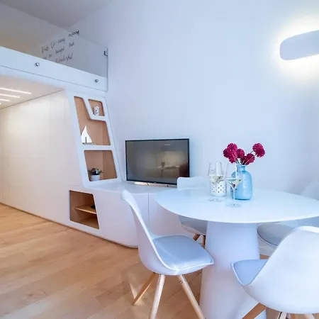 Wanderlust By Portofinohomes